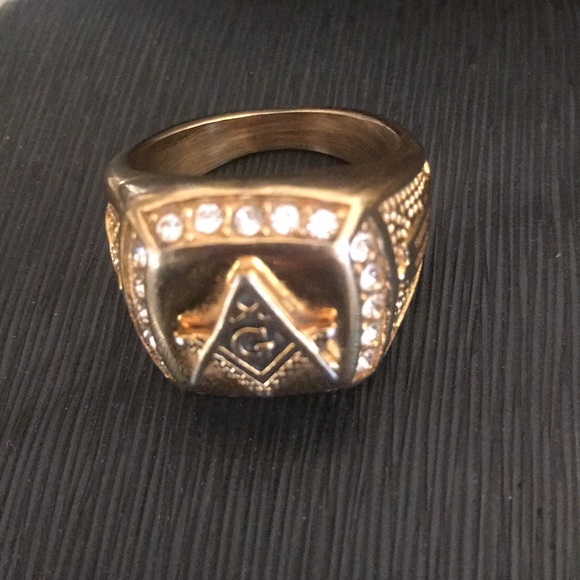 Ring - Picture 2 of 2